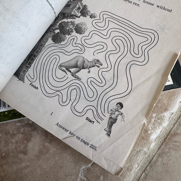 8 Magic Tree House Books 7 Merlin Missions and 1 Game and Puzzles Book Osborne - Picture 7 of 14